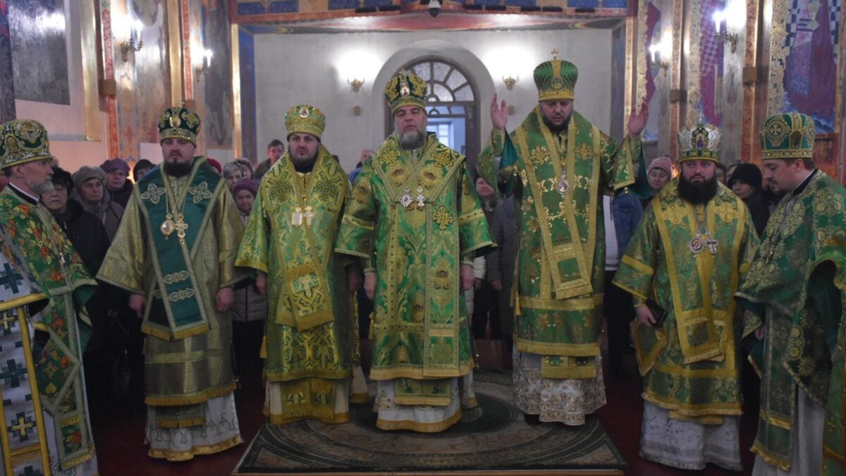 Недостойний канонічний архієрей відвідав Житомирщину