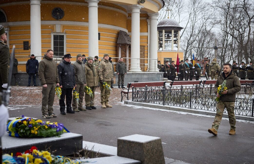 Президент України вшанував пам’ять Героїв Крут