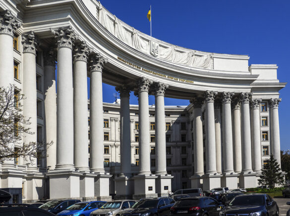 Україна та демократія: збереження свобод віросповідання та забезпечення національної безпеки