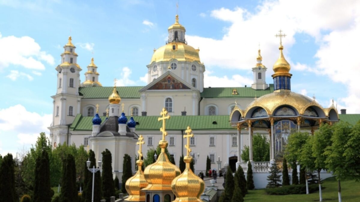 Пресвята Богородице: заступниця та надія вірних у скрутні часи