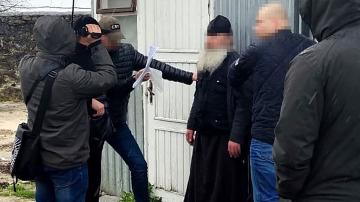 СБУ повідомила про підозру послушнику УПЦ (МП), який виправдовував російську агресію