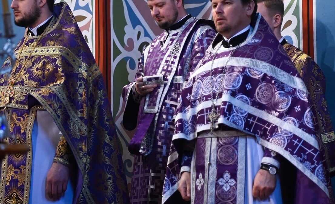 Духівник ГО ” Фонд пам’яті Блаженнішого Митрополита Мефодія” митр. прот. Роман Будзинський співслужив Предстоятелю УПЦ/ПЦУ Митрополиту Епіфанію в Михайлівському Золотоверхому Києва
