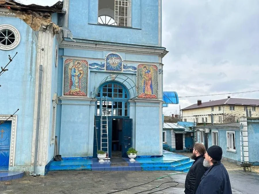 Знову під обстрілом: храм Різдва Пресвятої Богородиці в Херсоні пошкоджено російськими військами