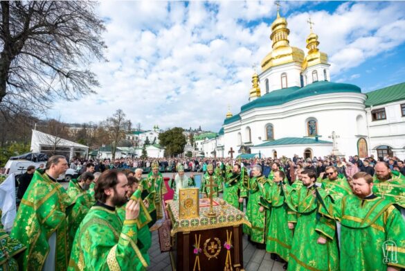 Історична подія - святкові богослужіння в Києво-Печерській лаврі: ПЦУ та УПЦ (МП) молилися в єдності