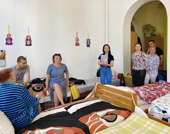 Представники Уповноваженого з прав людини Верховної Ради відвідали Центр допомоги біженцям у жіночому монастирі