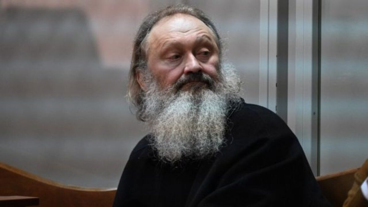 Суд продовжив домашній арешт митрополиту УПЦ з Московським патріархатом