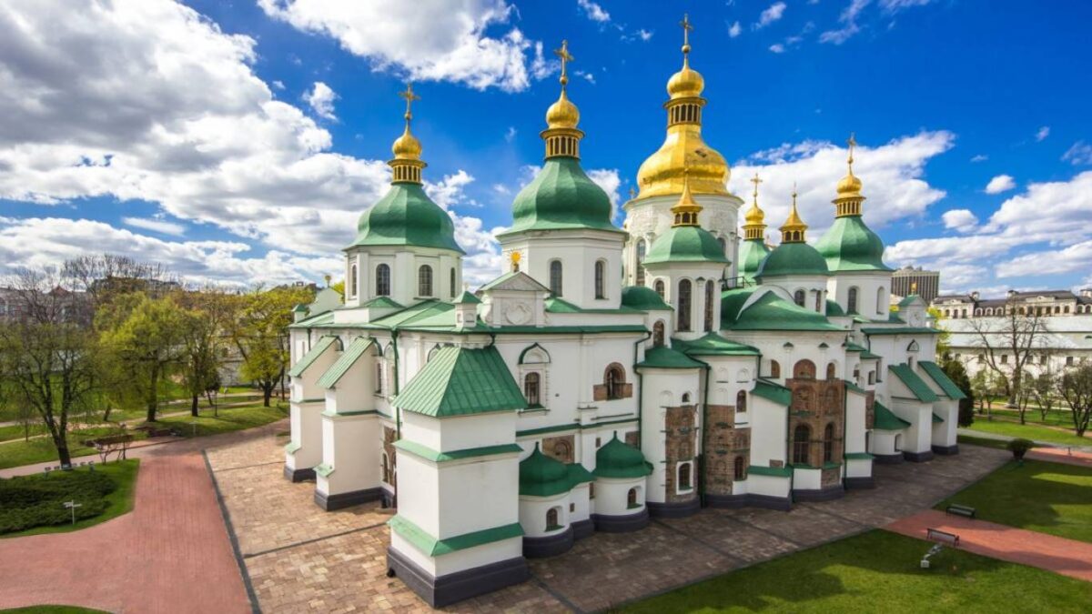Боже, Великий Єдиний! Нам Україну храни!