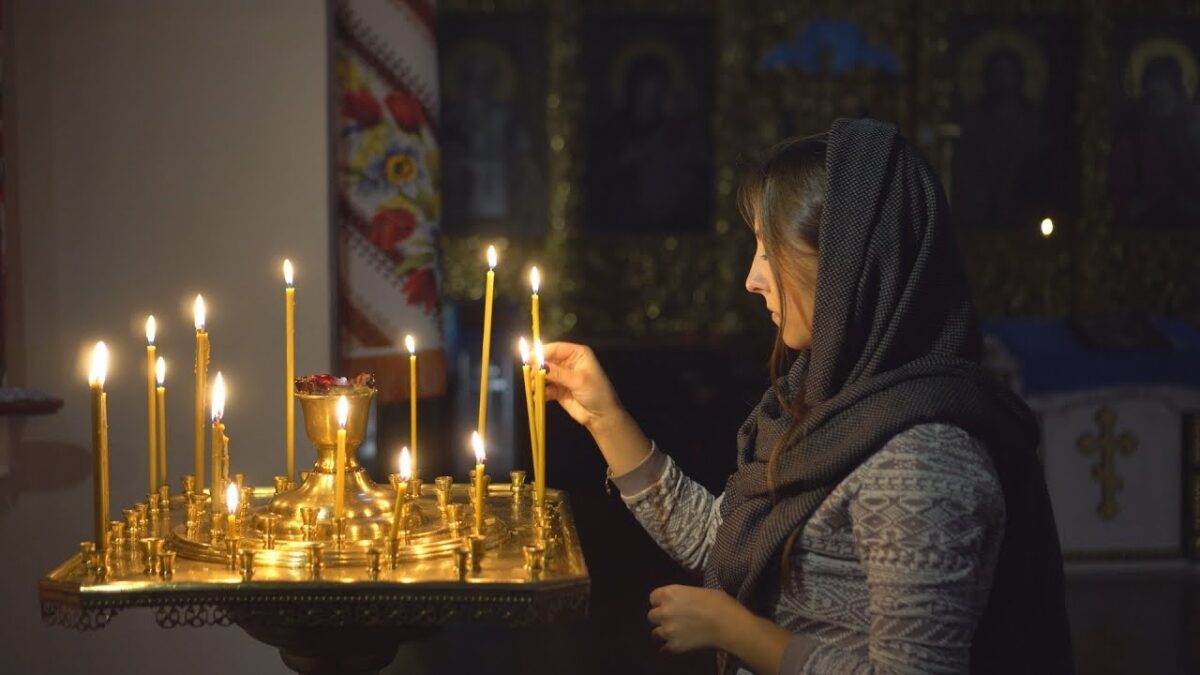 Троїцька поминальна субота: молитва за спочилих та загиблих воїнів