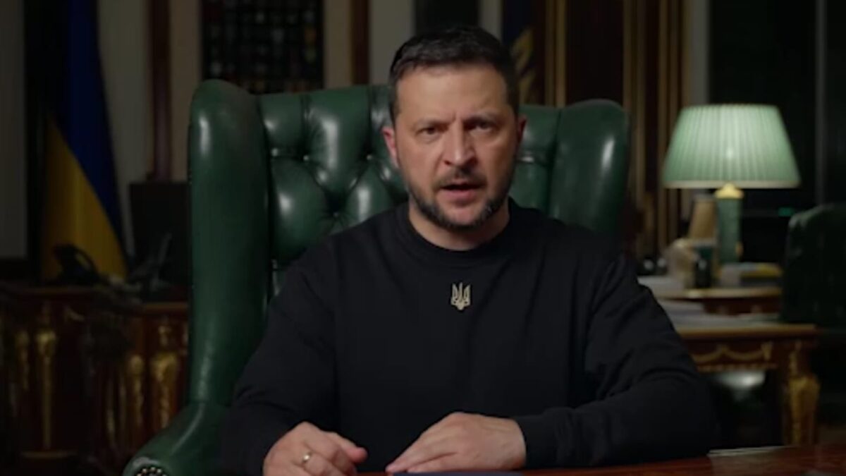 Зеленський звернувся до Шмигаля з проханням розглянути заміну міністра культури Ткаченка