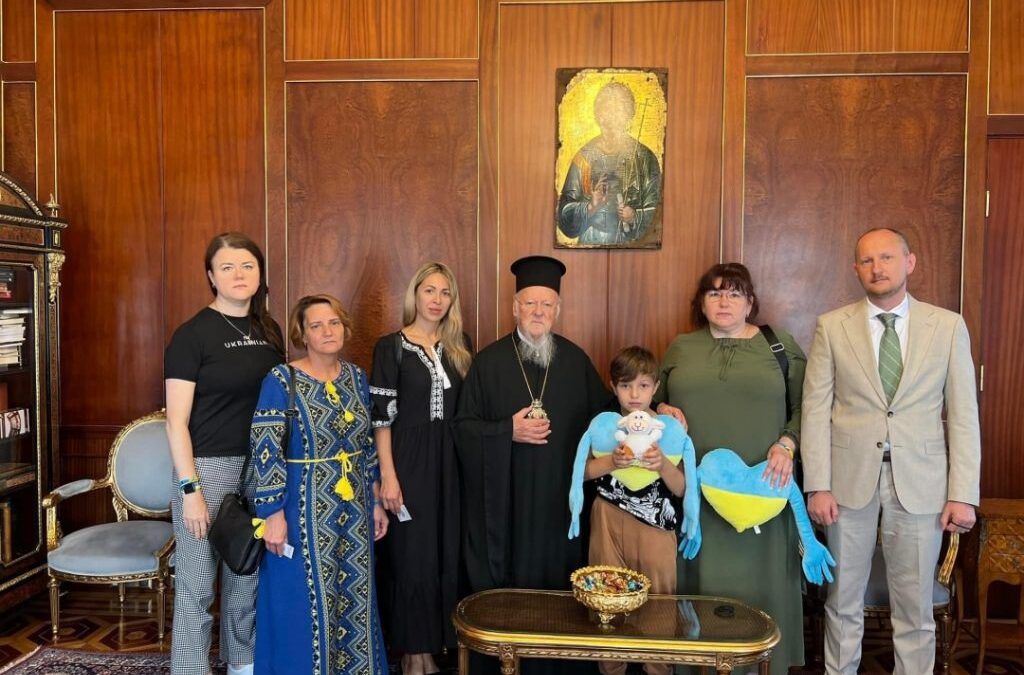 Родичі полонених та загиблих українських воїнів отримали підтримку від Вселенського Патріарха