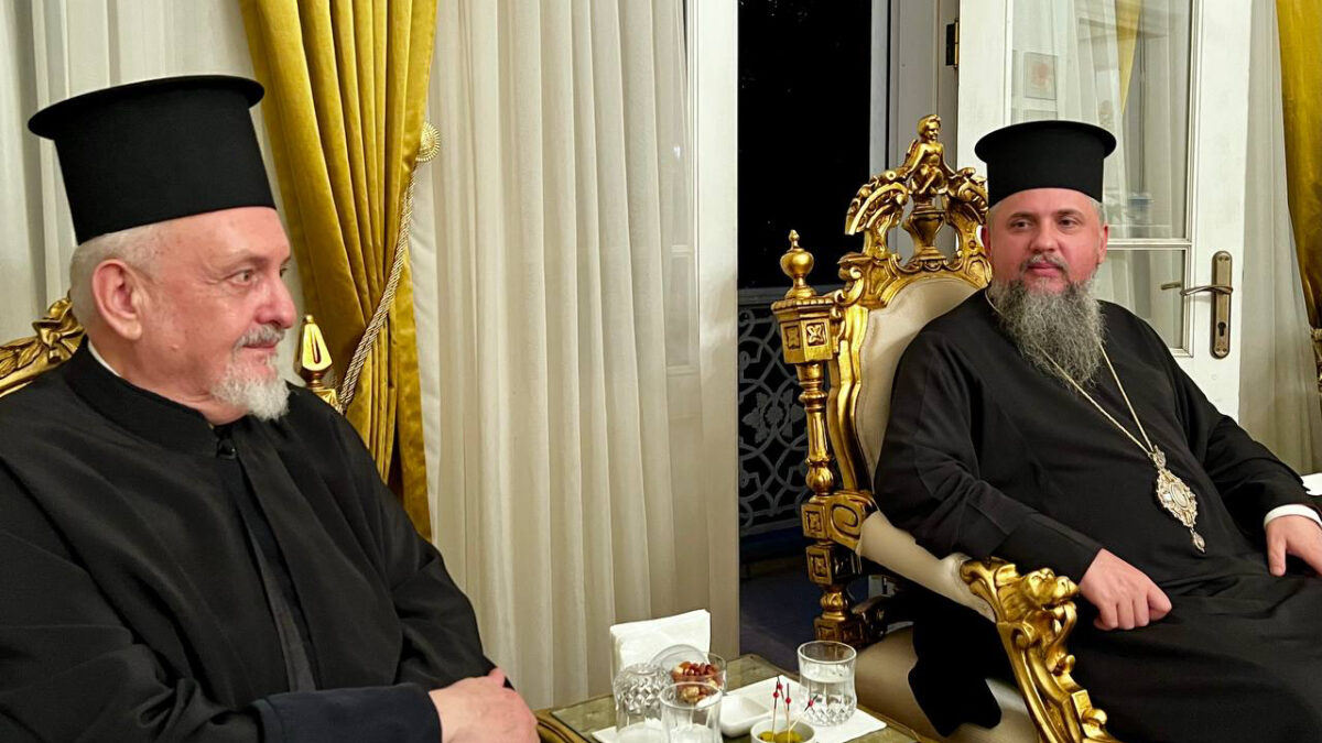 Предстоятель ПЦУ відвідав Халкидонську митрополію