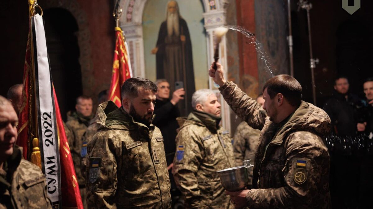 Святкова Подія у Києво-Печерській Лаврі: Урочисте Вручення Відзнак для Захисників
