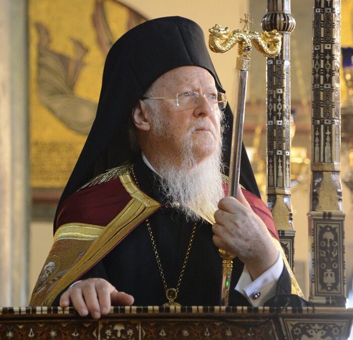 Молитва за милосердя та благословення: Архієпископ Константинополя звертається до Персоналу Церкви