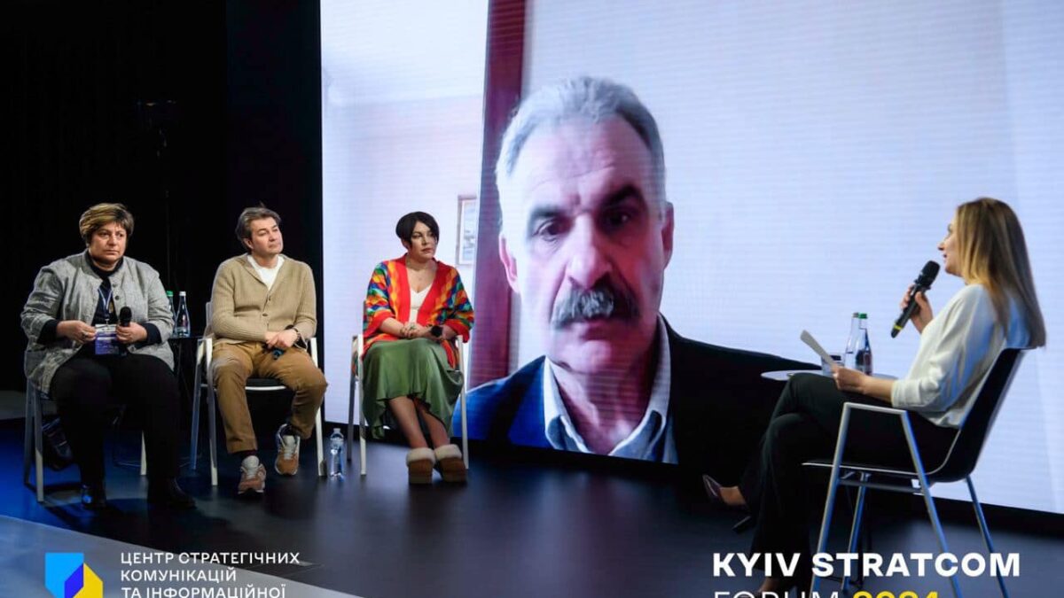 Дискусійна панель «Когнітивна деколонізація: боротьба за людську свідомість через культуру та релігію» на Kyiv StratCom Forum 2024