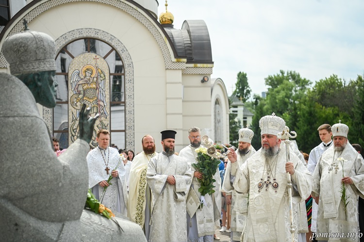 Величний молебень у Києві: вшанування Митрополита Володимира