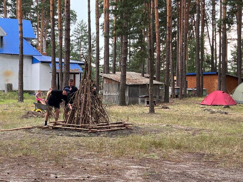 Табір «Вірля» на Тернопільщині: тиждень молитви, ігор та співів