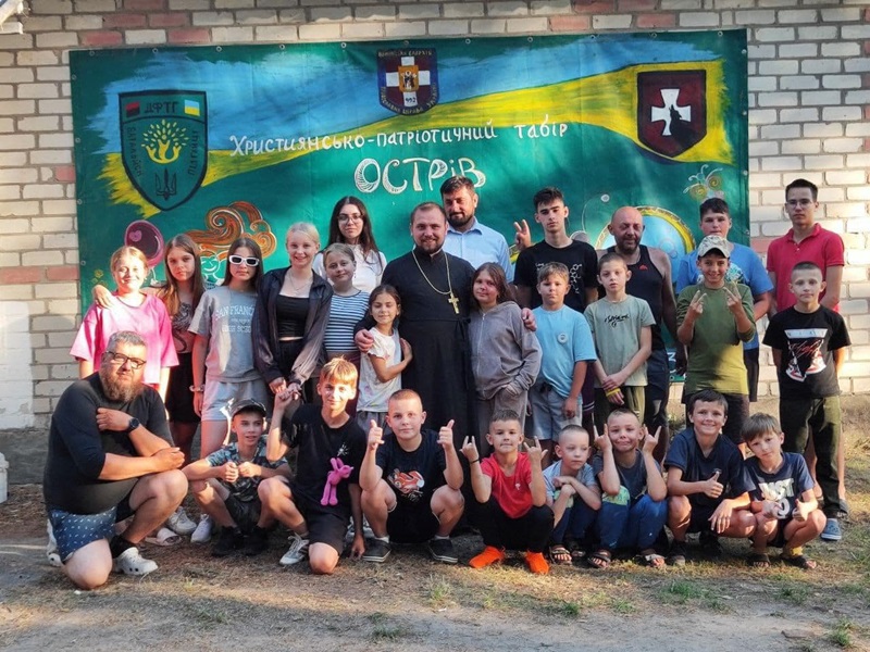 Табір «Острів» у Веснянці: виховання через творчість та духовність