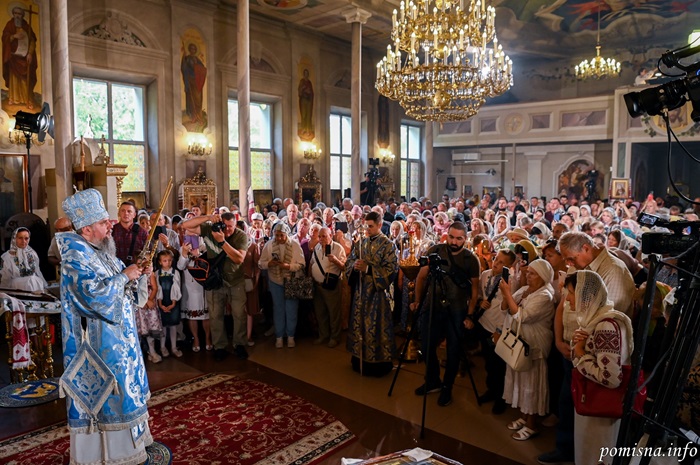 Митрополит Епіфаній очолив літургію в Одесі з нагоди 220-річчя храму Різдва Христового
