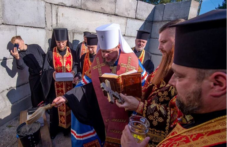 Закладання наріжного каменя нового храму ПЦУ відбулося у Кам’янському на День міста