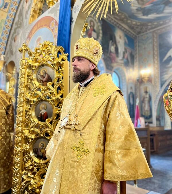 У Лаврі відбулася Божественна літургія в день пам’яті святого Амфілохія: молитви за Україну
