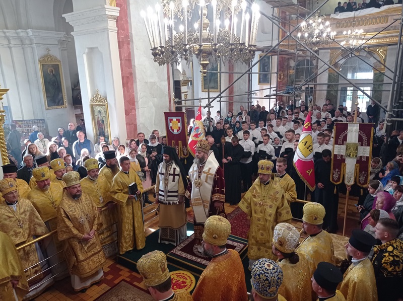 Митрополит Михаїл очолив святкову літургію на честь угодників Божих Волині