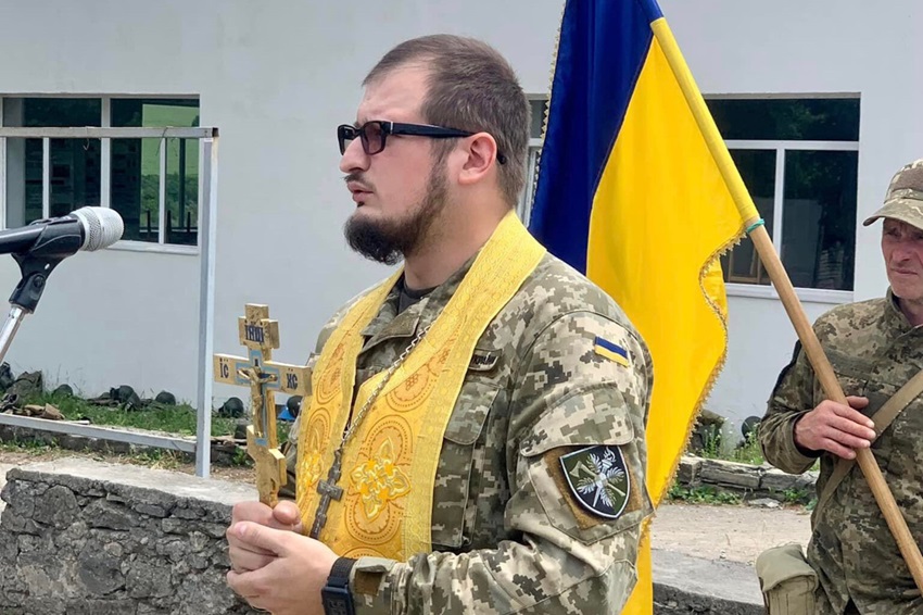 Військовий капелан Артем Капиця: духовний провідник на фронті