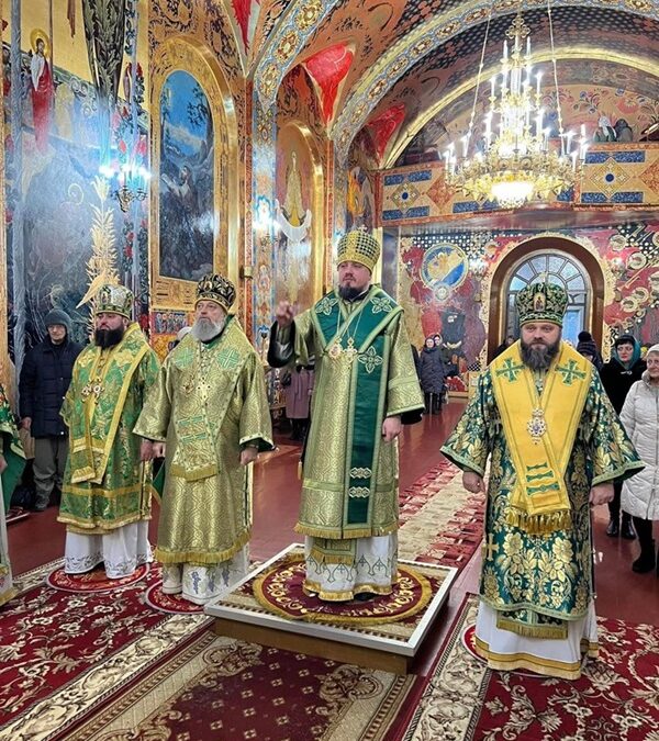 Святкова Літургія у Житомирі: архієреї ПЦУ вшанували пам’ять Паїсія Величковського