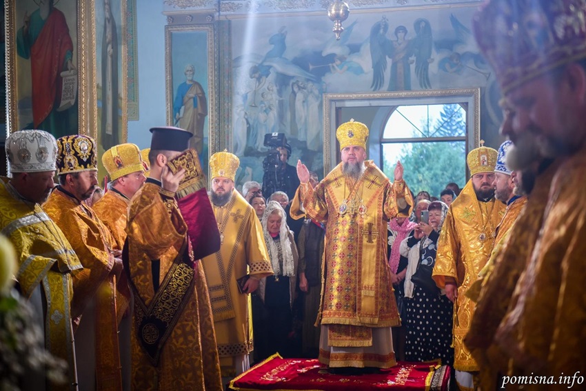 Блаженнійший Епіфаній очолив літургію в Полтаві до дня пам’яті преподобного Паїсія