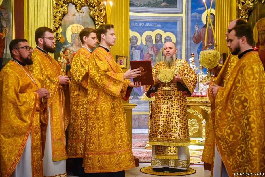Митрополит Епіфаній очолив Літургію в Свято-Михайлівському соборі з нагоди пам’яті святителя Миколая