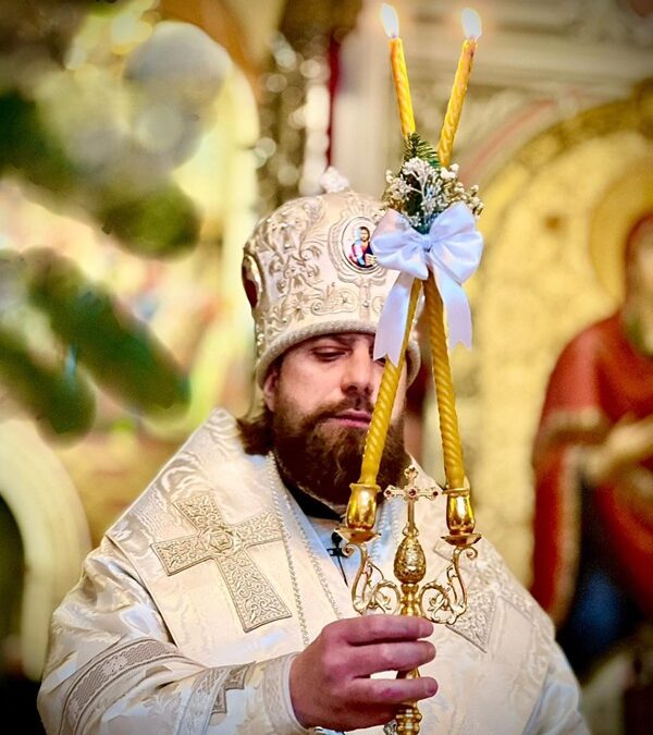 Літургія у Києво-Печерській лаврі: молитва за мир і благословення для України