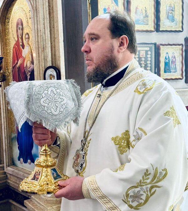 Різдвяна радість у Дніпрі: молитви за Україну та щирі колядки дітей