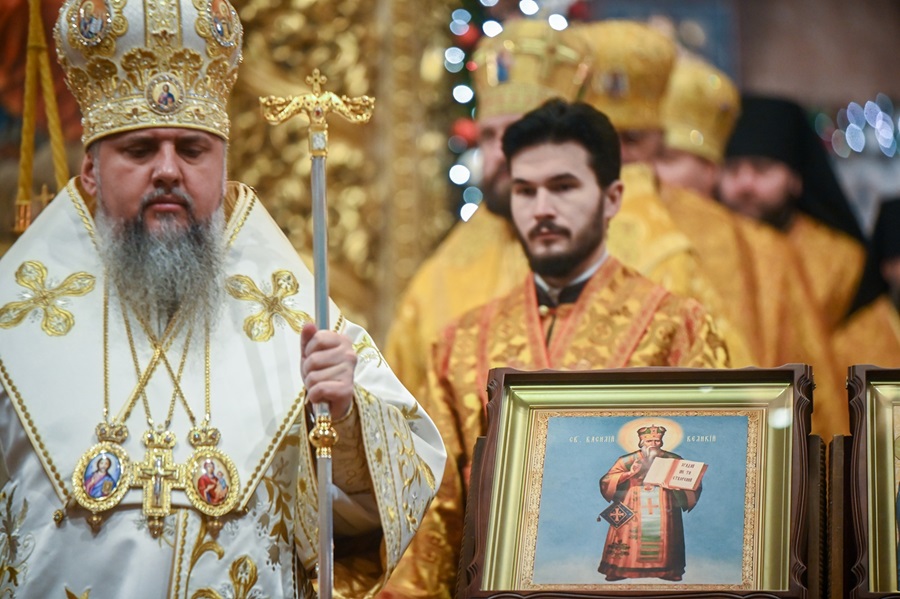 Всенічне бдіння у Свято-Михайлівському соборі: Митрополит Епіфаній відзначив переддень Обрізання Господнього