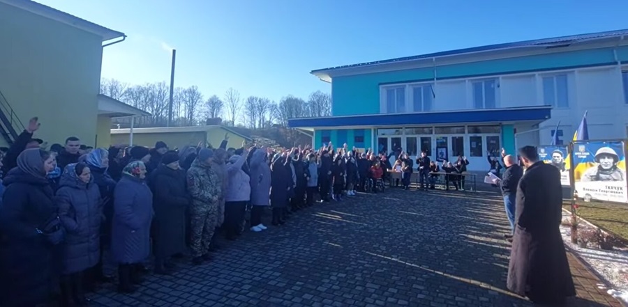 Вибір віри та єдності: мешканці Комарівців підтримали перехід до ПЦУ