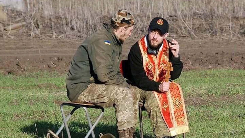 Світло віри на передовій: місія військового капелана Андрія Зелінського