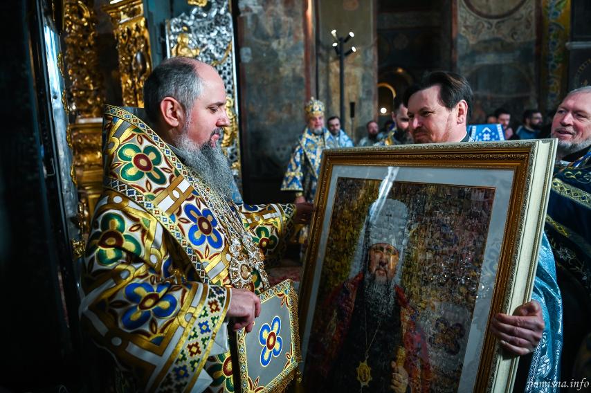 Фотомозаїка жертовності: митрополит Епіфаній у тисячах миттєвостей служіння