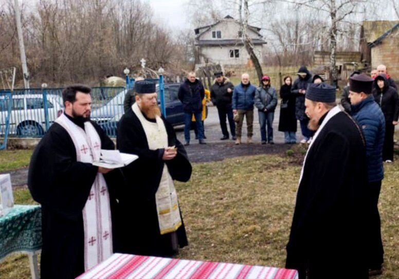 Заупокійна літія в Лук’янівці: священики вшанували пам’ять захисників