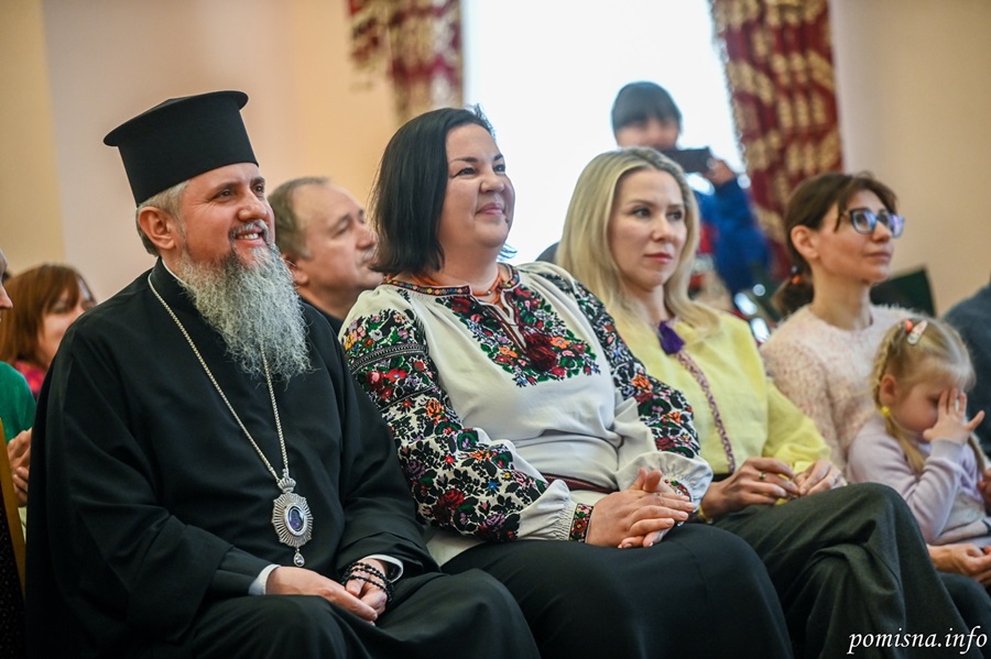 Митрополит Епіфаній подарував свято дітям з інвалідністю напередодні Великодня