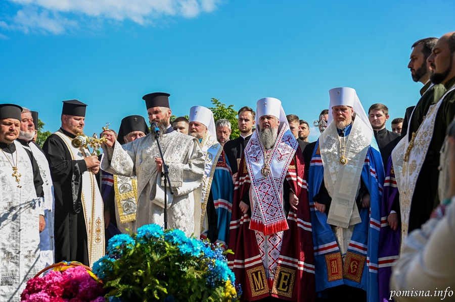 Блаженнійший Епіфаній помолився на могилі Тараса Шевченка