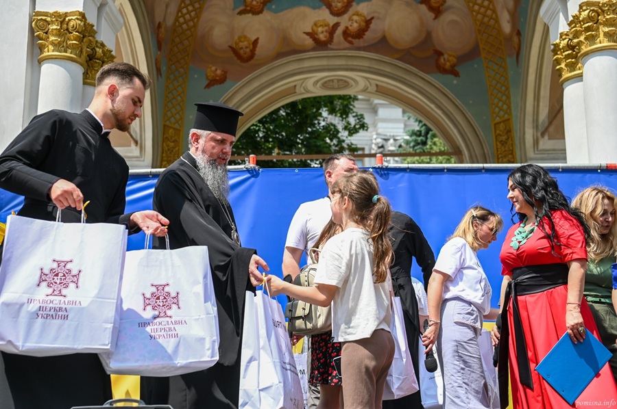Підтримка і молитва: ПЦУ вшанувала дітей українських героїв