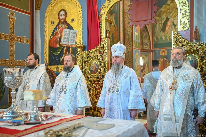 Єдність і молитва у час війни: Митрополит Епіфаній очолив літургію в Києві
