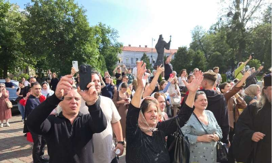 Чернівці: коли молитва стає боротьбою