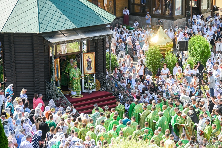 Свято духовності на Прикарпатті: богослужіння у день пам’яті Іова та Феодосія