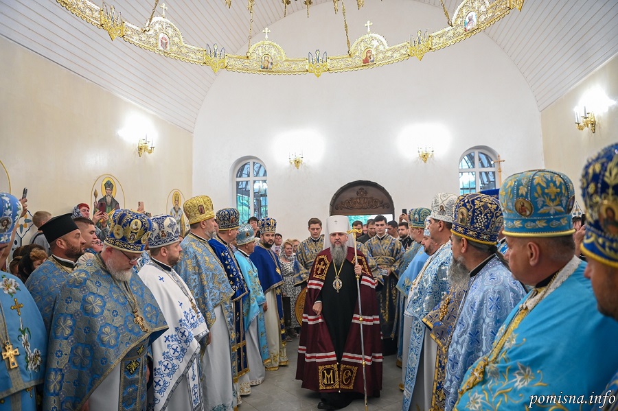 Небо плаче й молиться: як у Лішні згадували загиблих воїнів