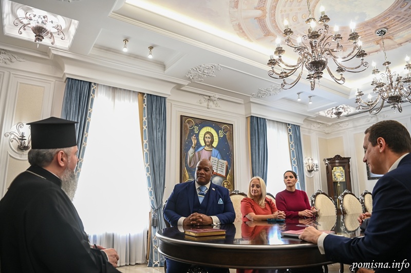 Міжнародна зустріч у Києві: Епіфаній і пастор Бернс про правду та мир