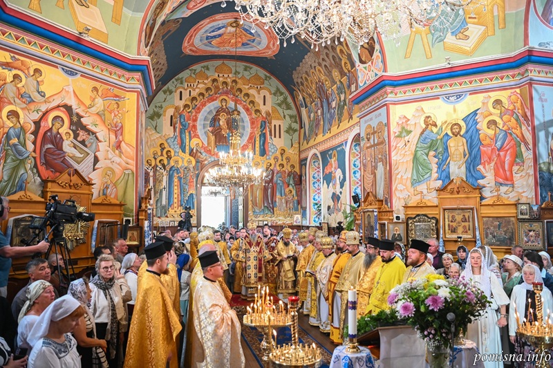 Олександрівська громада вперше зустріла Предстоятеля ПЦУ