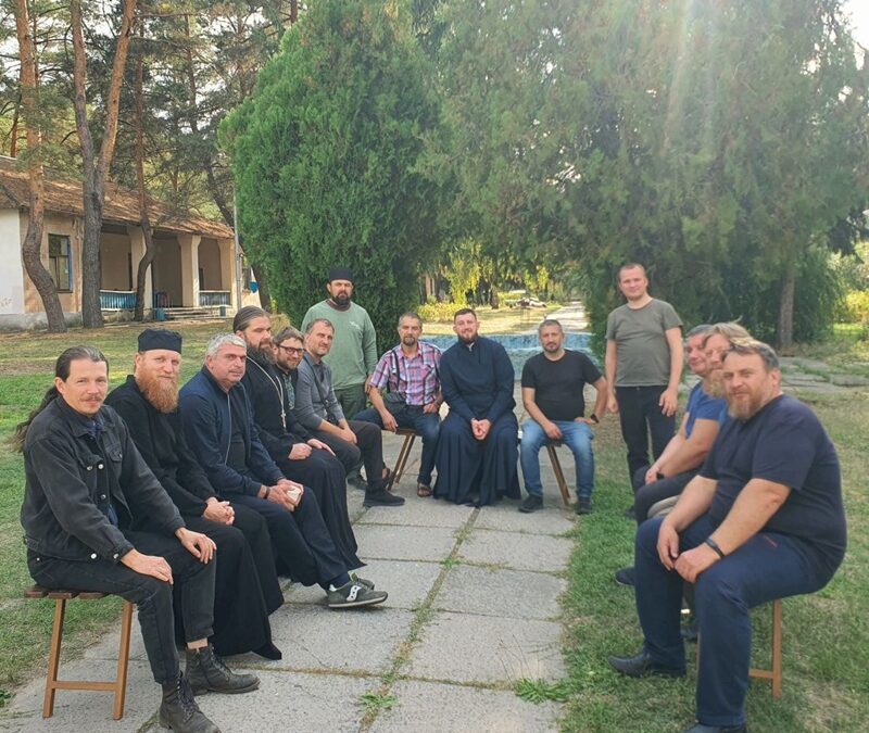 Перихорези як ліки для священика: духовне братерство на Полтавщині