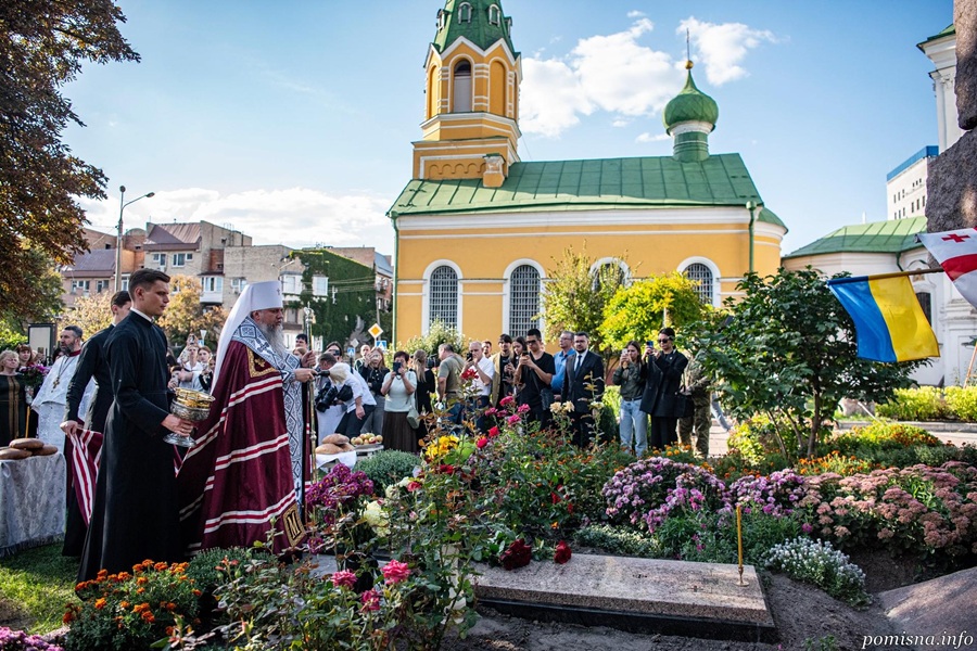 У Києві вшанували Георгія Гонгадзе: Предстоятель ПЦУ звершив молитву пам’яті