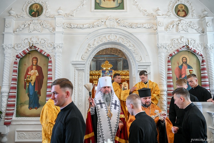 У Київській православній богословській академії розпочали навчальний рік із молитви