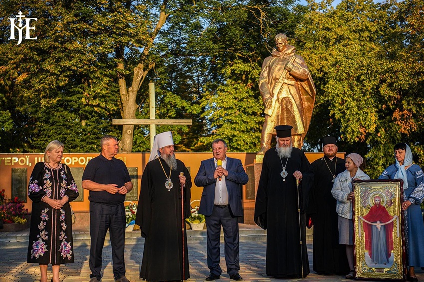 У Джурині відзначили 200-ліття храму Різдва Богородиці: молитва за Україну і перемогу