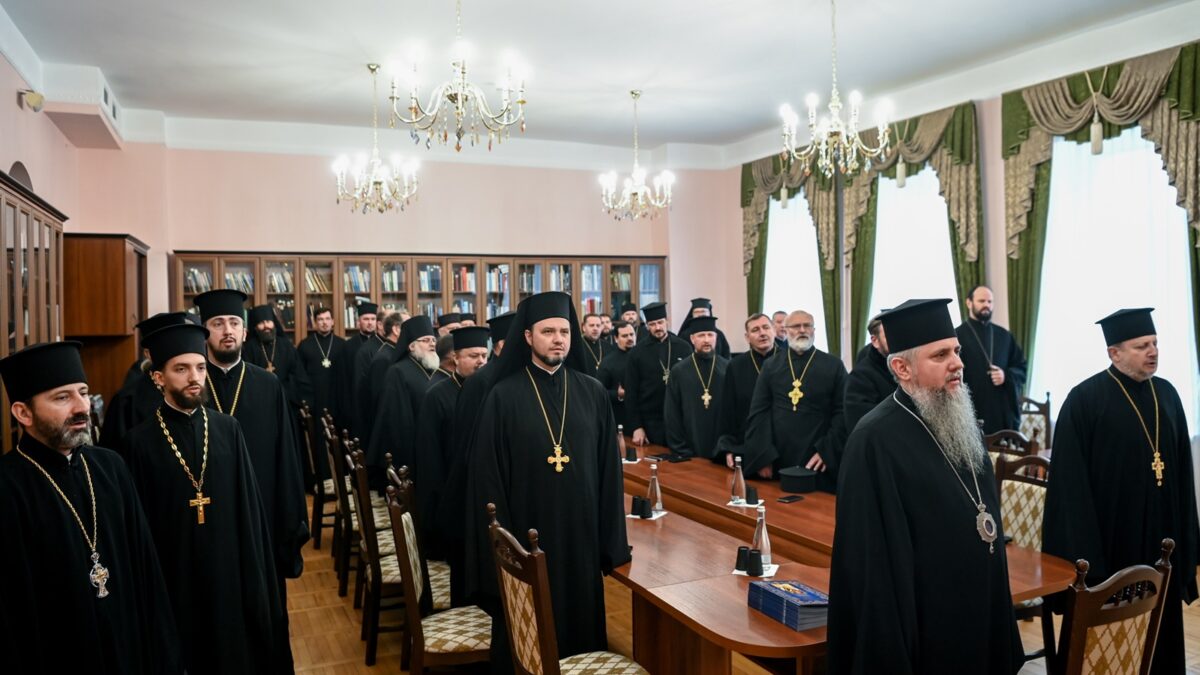 Збори духовенства ПЦУ: зволікання з єдністю шкодить Церкві й державі